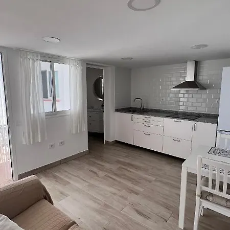 Blue Sky 2 - Adults Only Apartment *